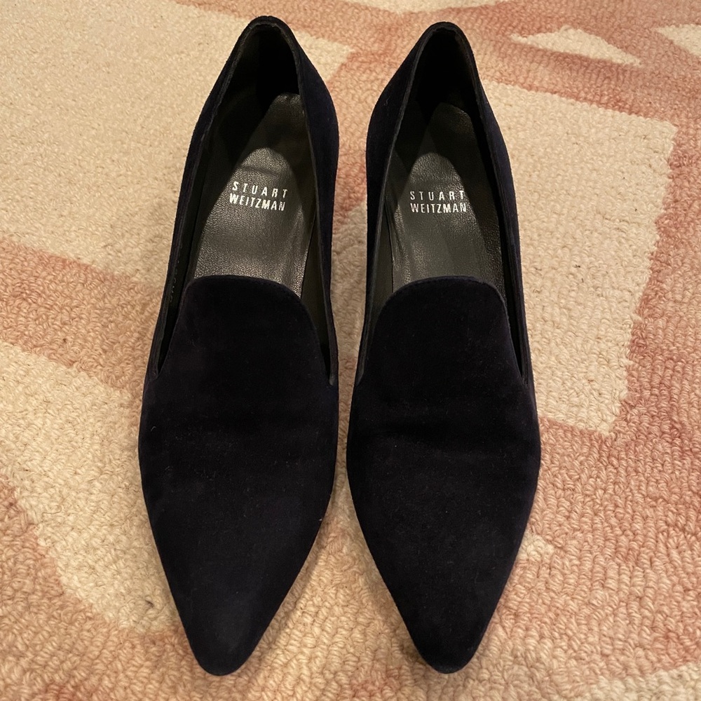 Stuart Weizmann Velvet Heels in Navy